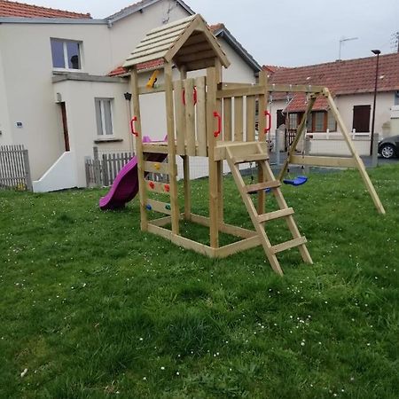 Jolie Maison A 200 M Des Plages Du Debarquement Saint-Aubin-Sur-Mer  Exteriör bild